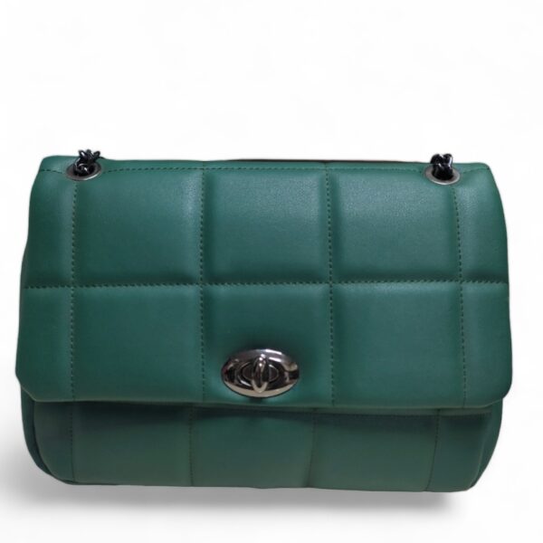 Женска чанта