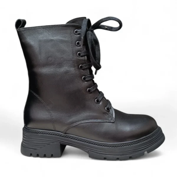 Кожни црни чизми 310-1974