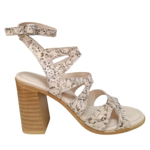 kozeni sandali so stikla